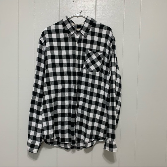 NWOT Men’s VSTR Black & White Button Down Plaid Flannel - Picture 1 of 5